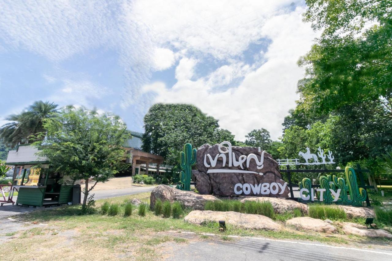 Capital O 1110 Khaoyai Cowboy City Resort Mu Si Zewnętrze zdjęcie